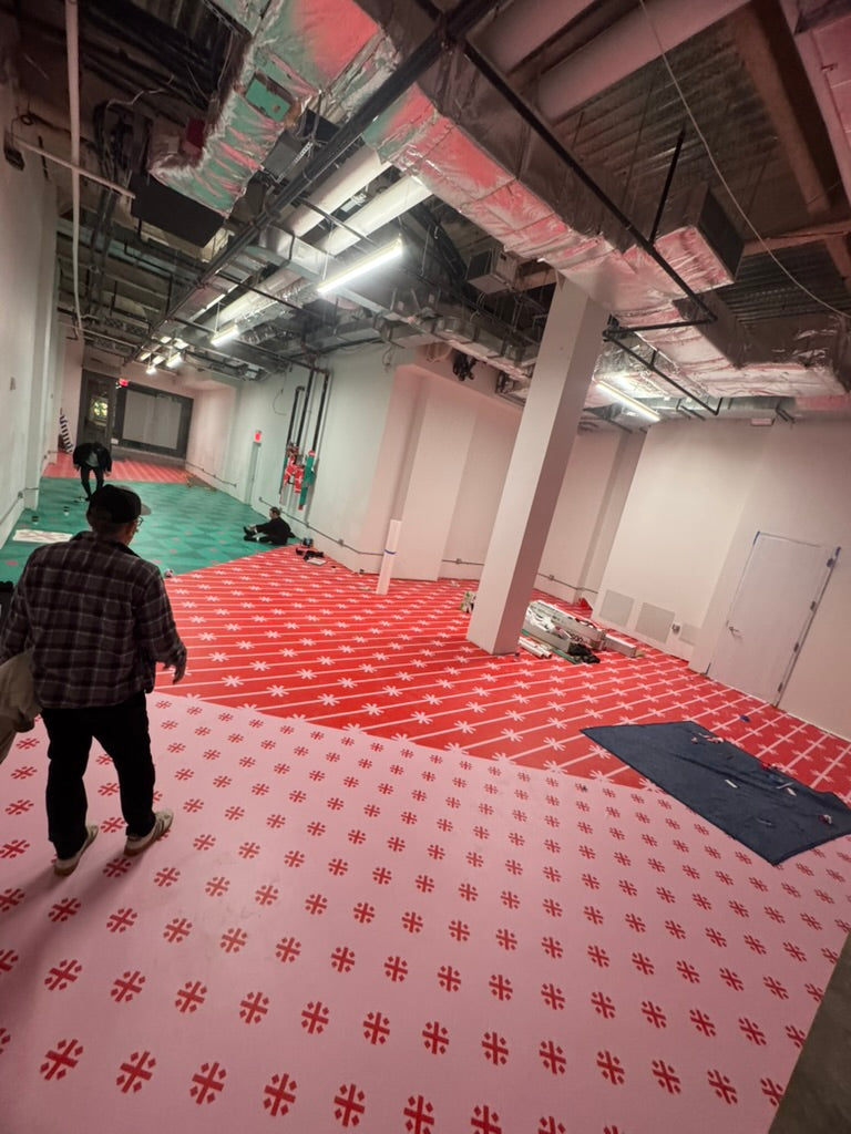 DSW Christmas Pop Up New York 2025- 2300sq/ft Floor Wrap