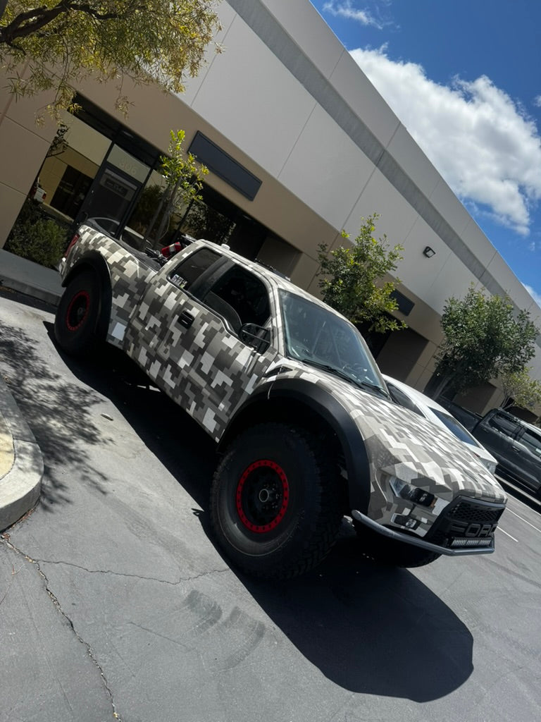 Digicamo Chase Truck